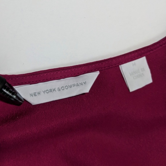 New York & Company Beaded Tank Top Size M - Picture 6 of 6